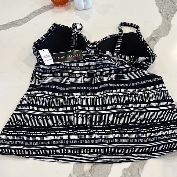 ISLAND ESCAPE - Scorpio Underwire Tankini - Picture 5 of 7